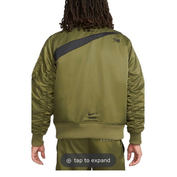 NIKE
SPORTSWEAR SWOOSH THERMA-FIT SYNTHETIC-FILL BOMBER - Picture 4 of 14